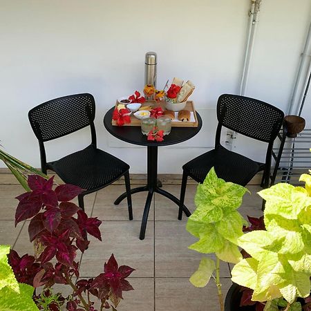 A Tomo Mai Homestay, Close To Airport, Private Bathroom Free Parking And Wifi With High Connection And Breakfast Optional Faaa Εξωτερικό φωτογραφία